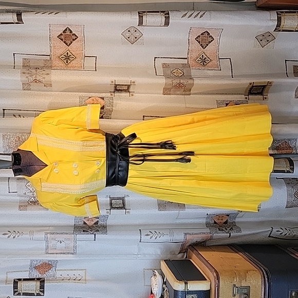 Vintage Yellow Pleat Dress - Picture 4 of 16